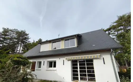 Villa Escapade Quend-Plage, façade de jour Barbecue Weber au charbon de bois.